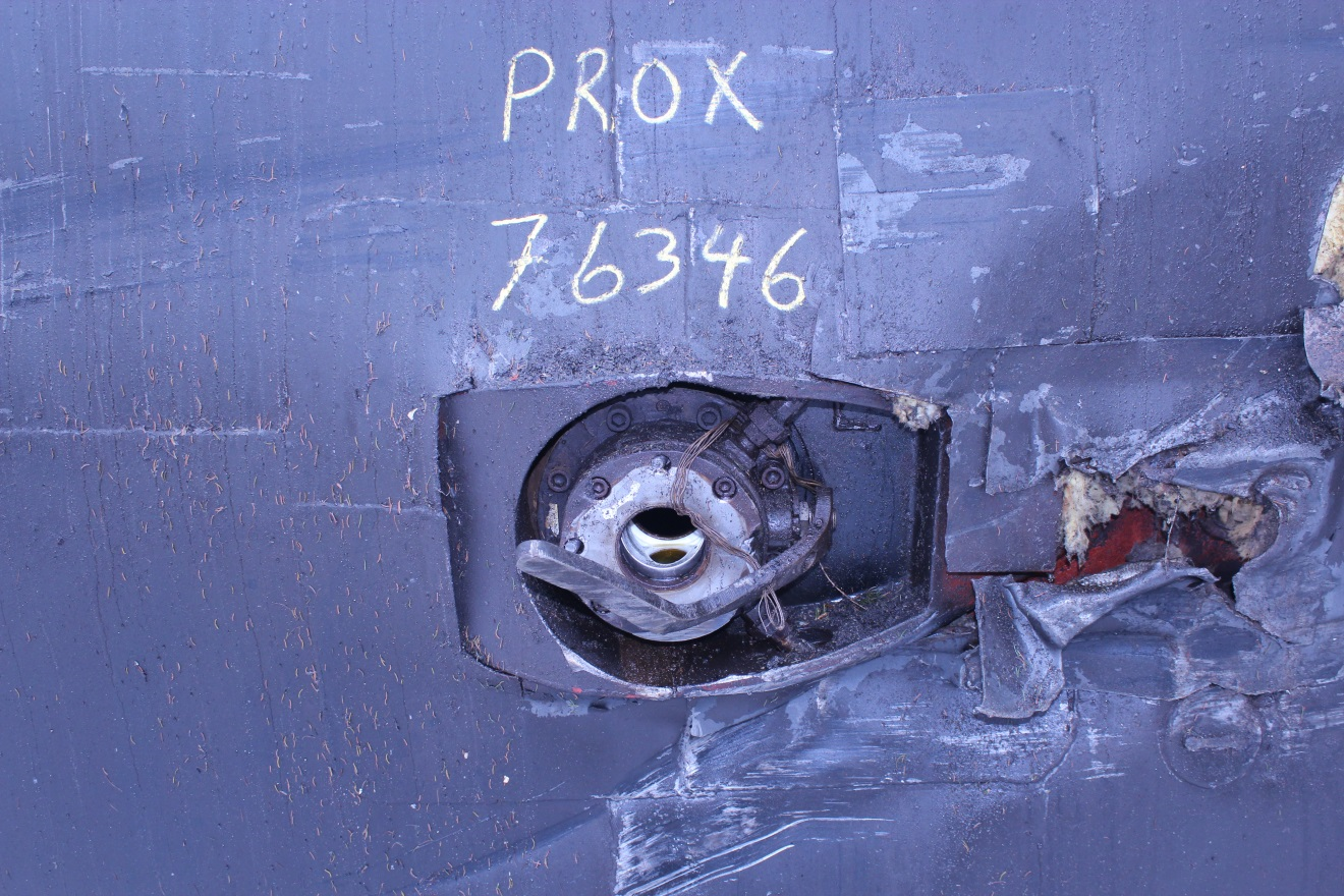 Photo 5. Partially open BOV and bent operating lever on PROX 76346
